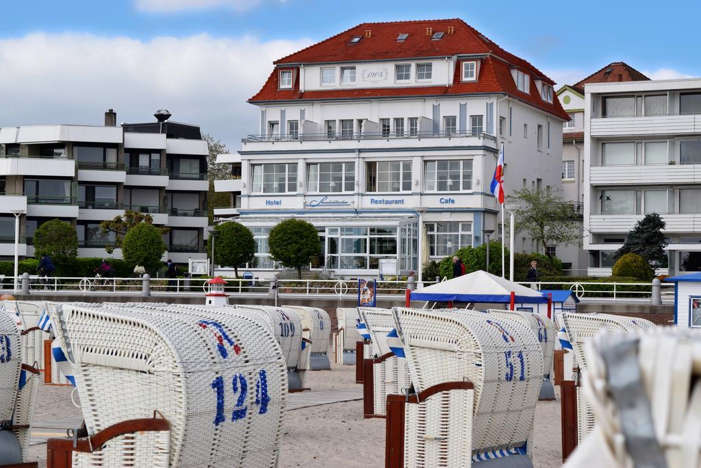 Hotel Strandschloesschen Lübeck Exterior foto