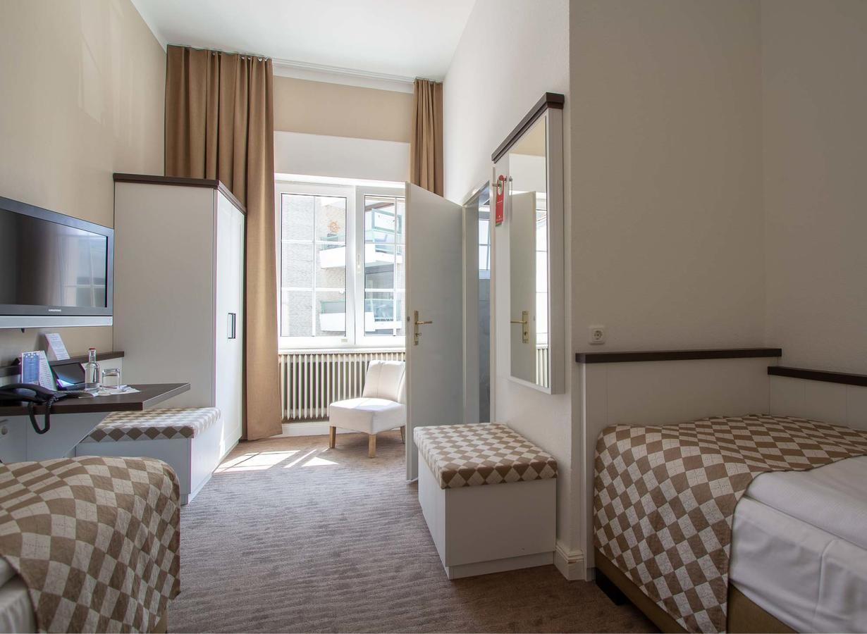 Hotel Strandschloesschen Lübeck Exterior foto